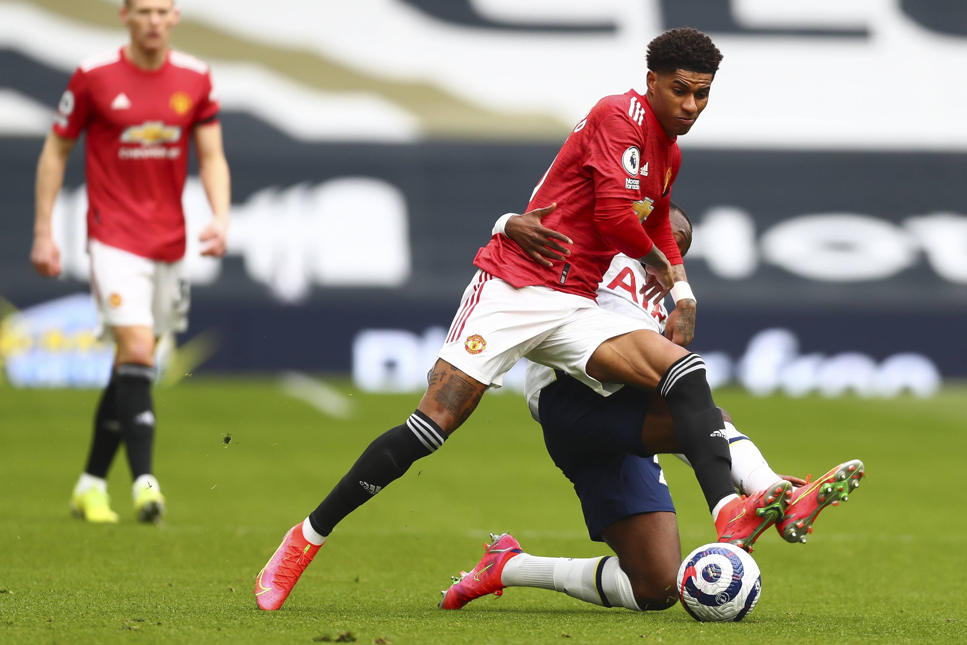 的一系列深 的一系列深